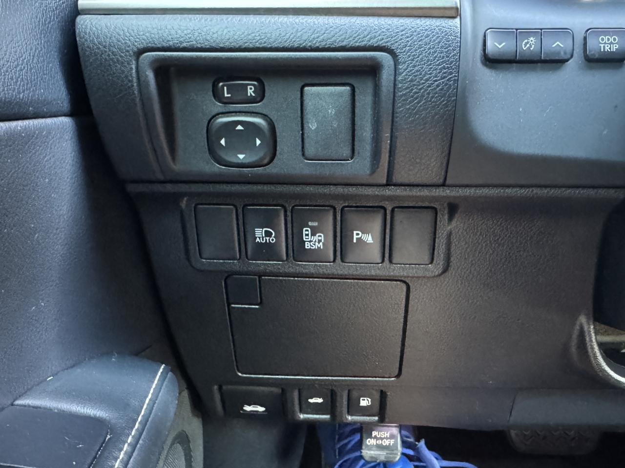 Lexus ES 350 Sedan 2015