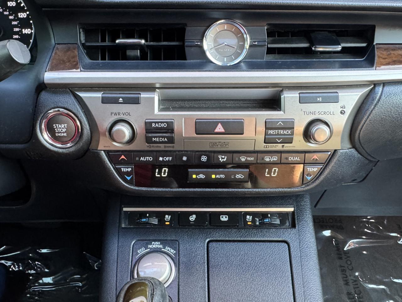 Lexus ES 350 Sedan 2015