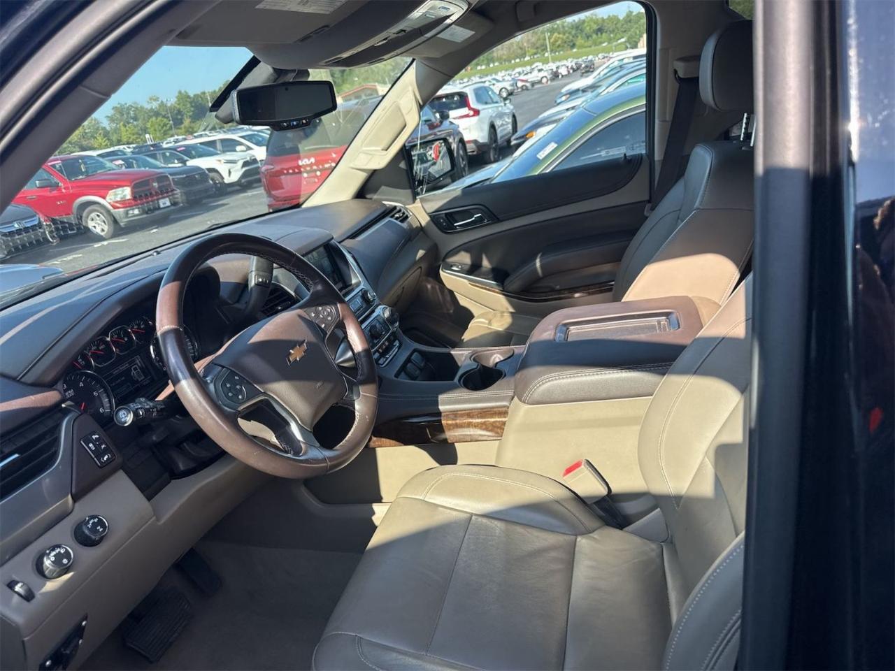 Chevrolet Suburban LT 4WD 2020