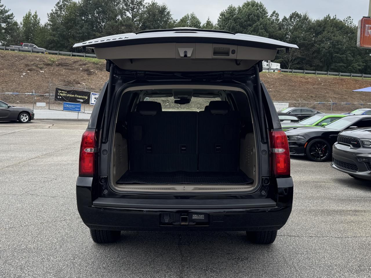 Chevrolet Suburban LT 4WD 2020