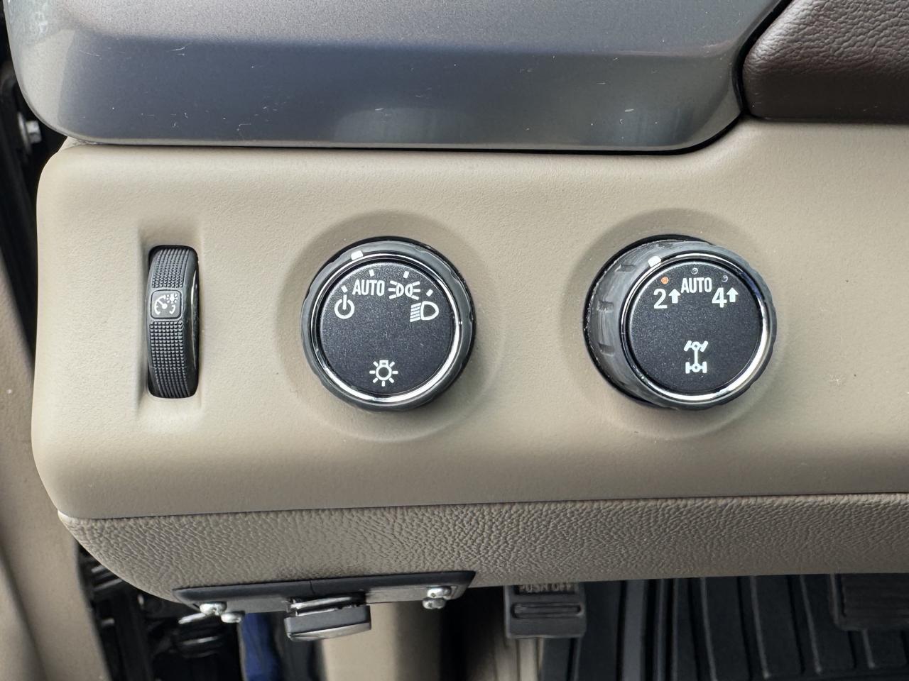 Chevrolet Suburban LT 4WD 2020