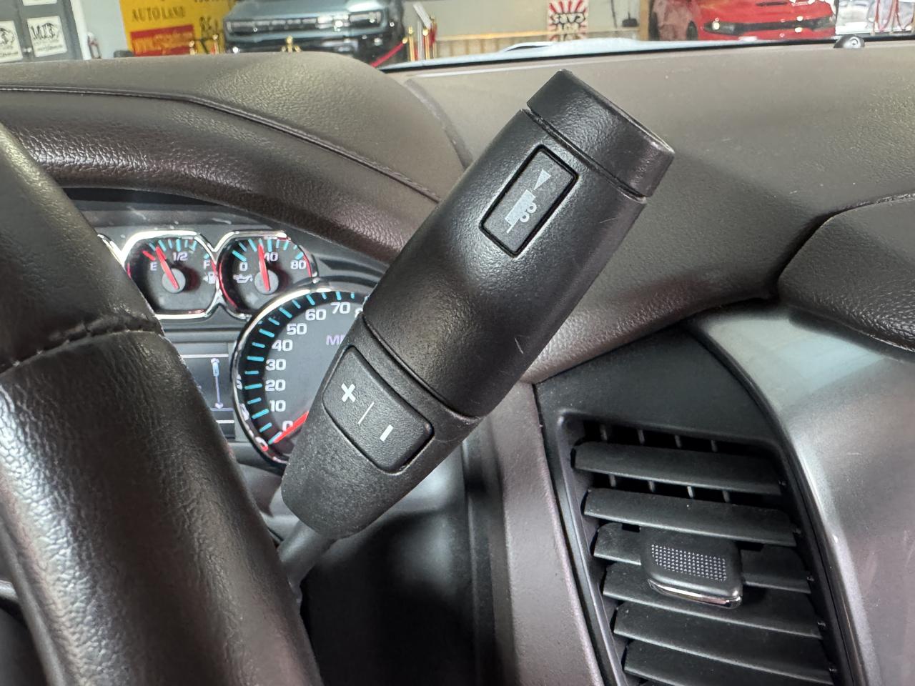 Chevrolet Suburban LT 4WD 2020