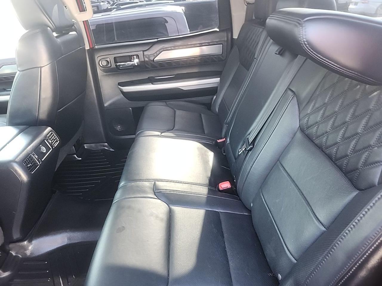 Toyota Tundra Platinum CrewMax 5.7L 4WD 2016