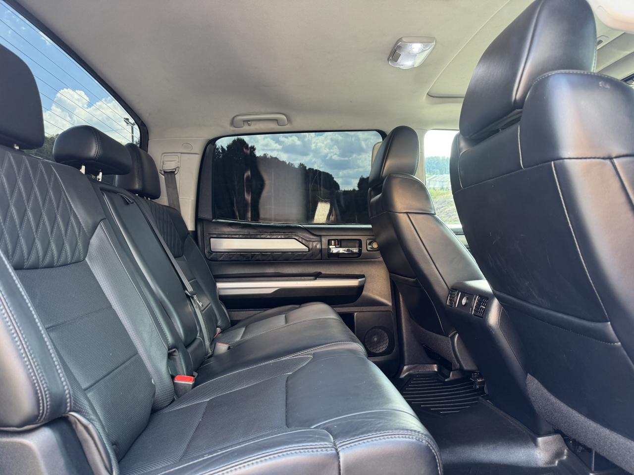 Toyota Tundra photo 19