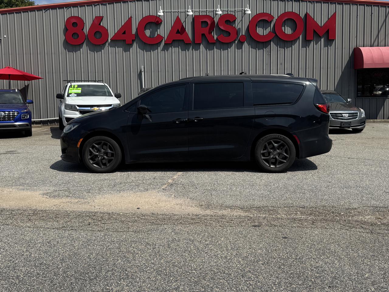 Chrysler Pacifica Touring-L Plus 2019