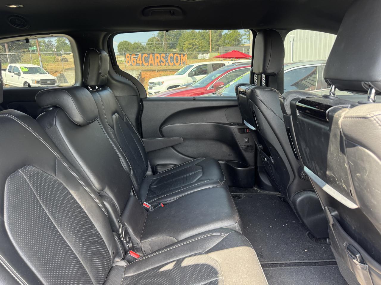 Chrysler Pacifica Touring-L Plus 2019