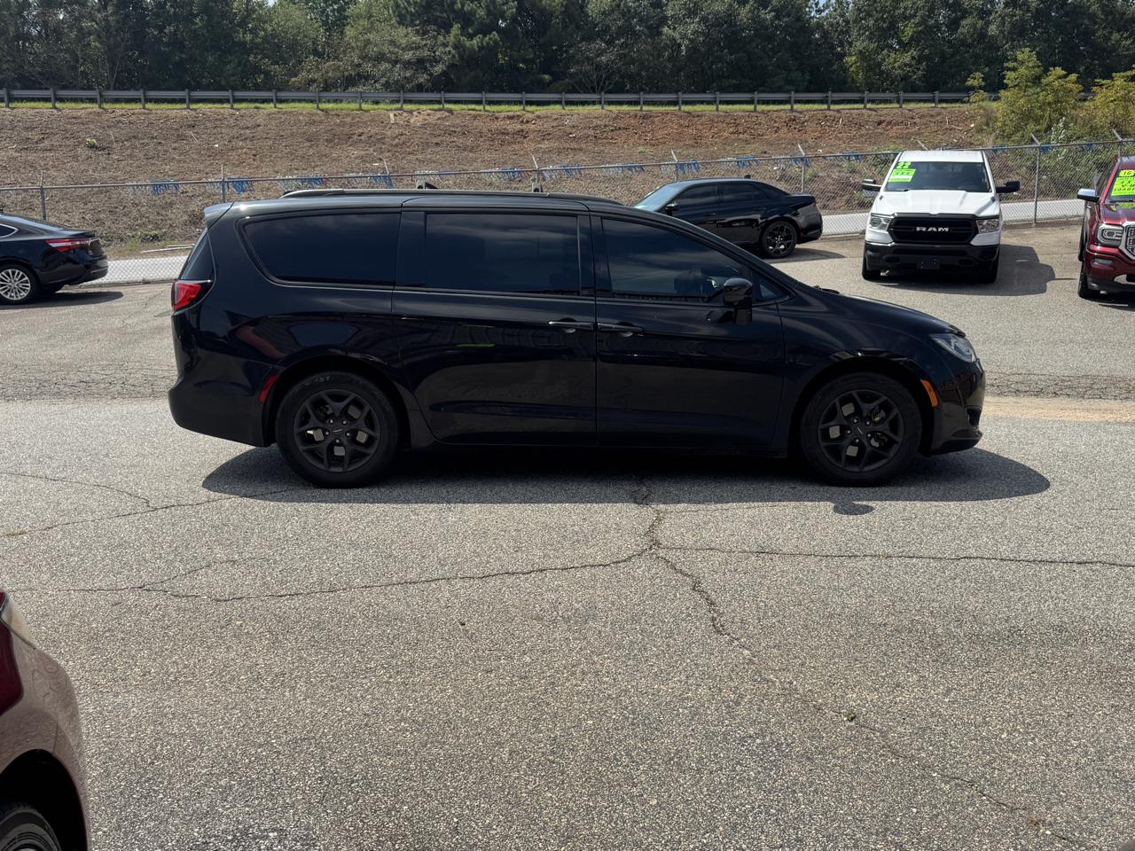 Chrysler Pacifica Touring-L Plus 2019