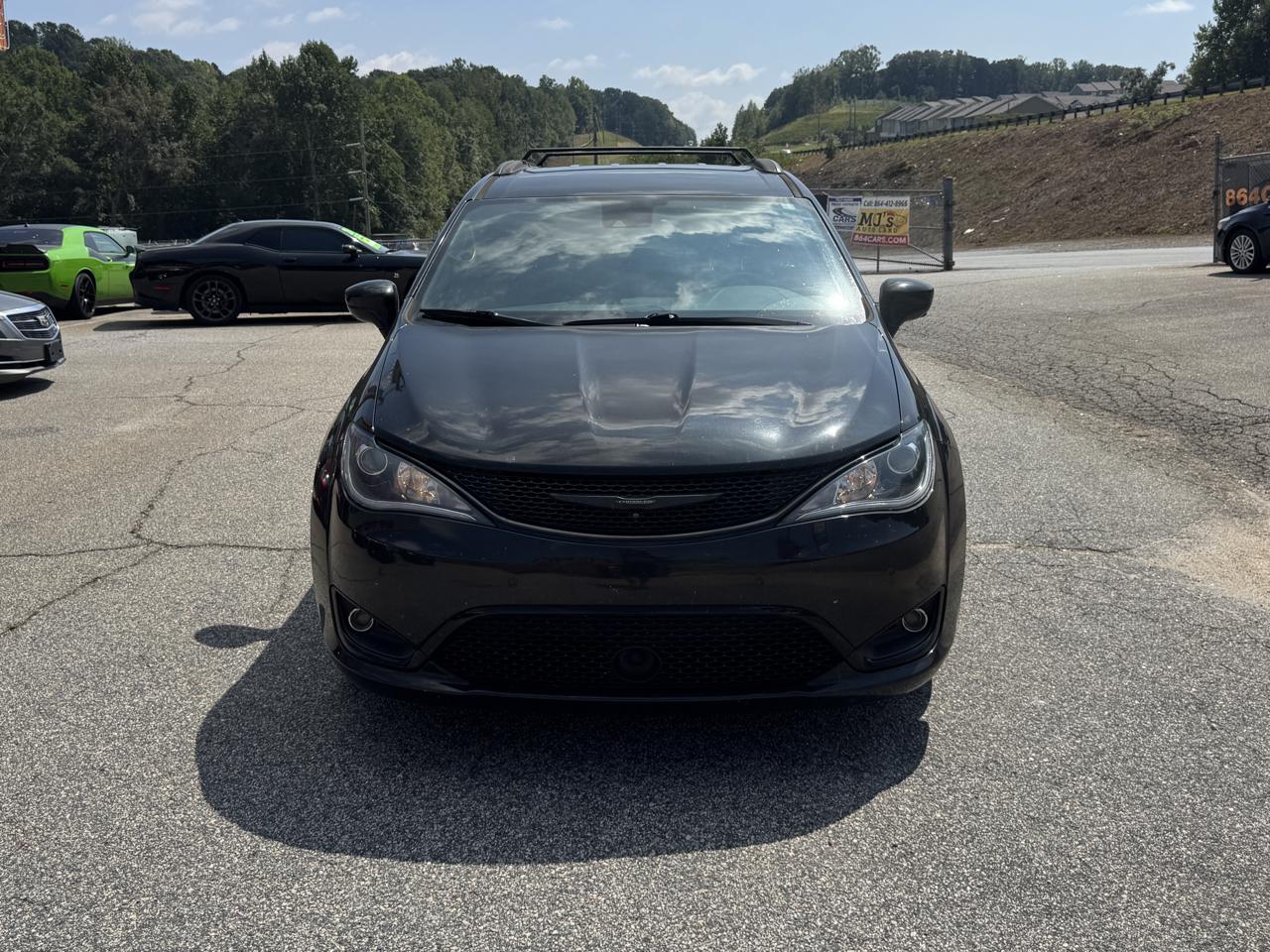 Chrysler Pacifica Touring-L Plus 2019