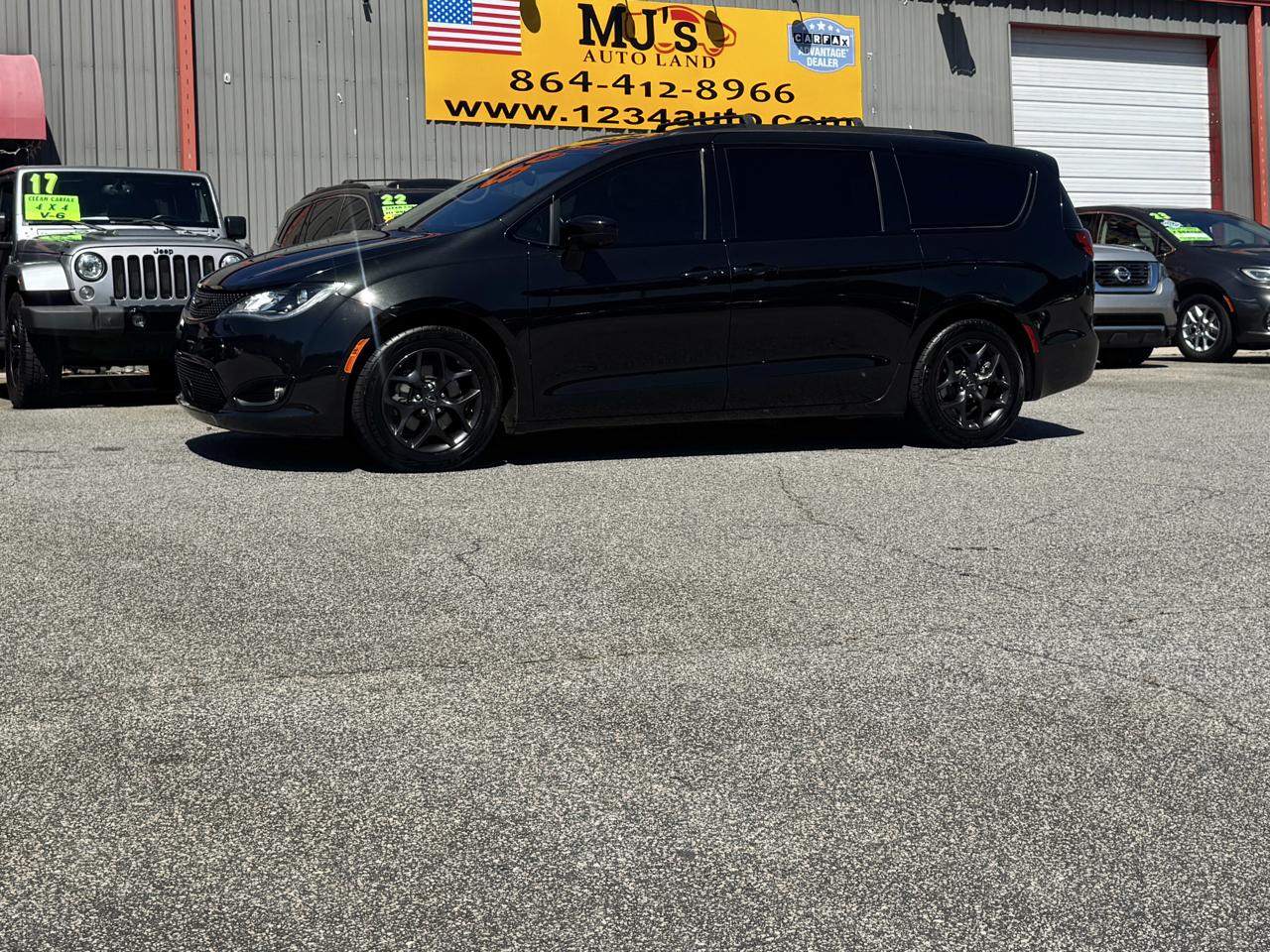 Chrysler Pacifica Touring-L Plus 2019