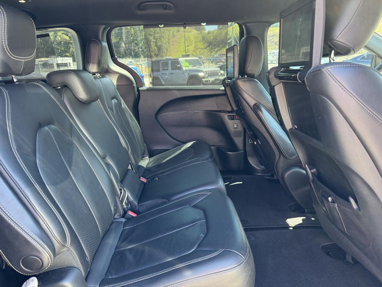Chrysler Pacifica Touring-L Plus 2019