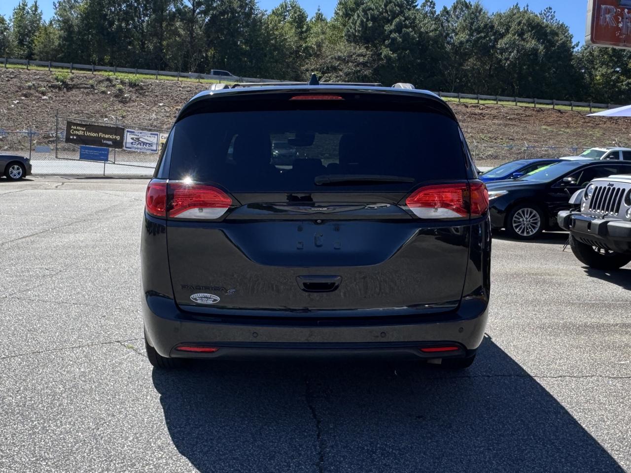Chrysler Pacifica Touring-L Plus 2019