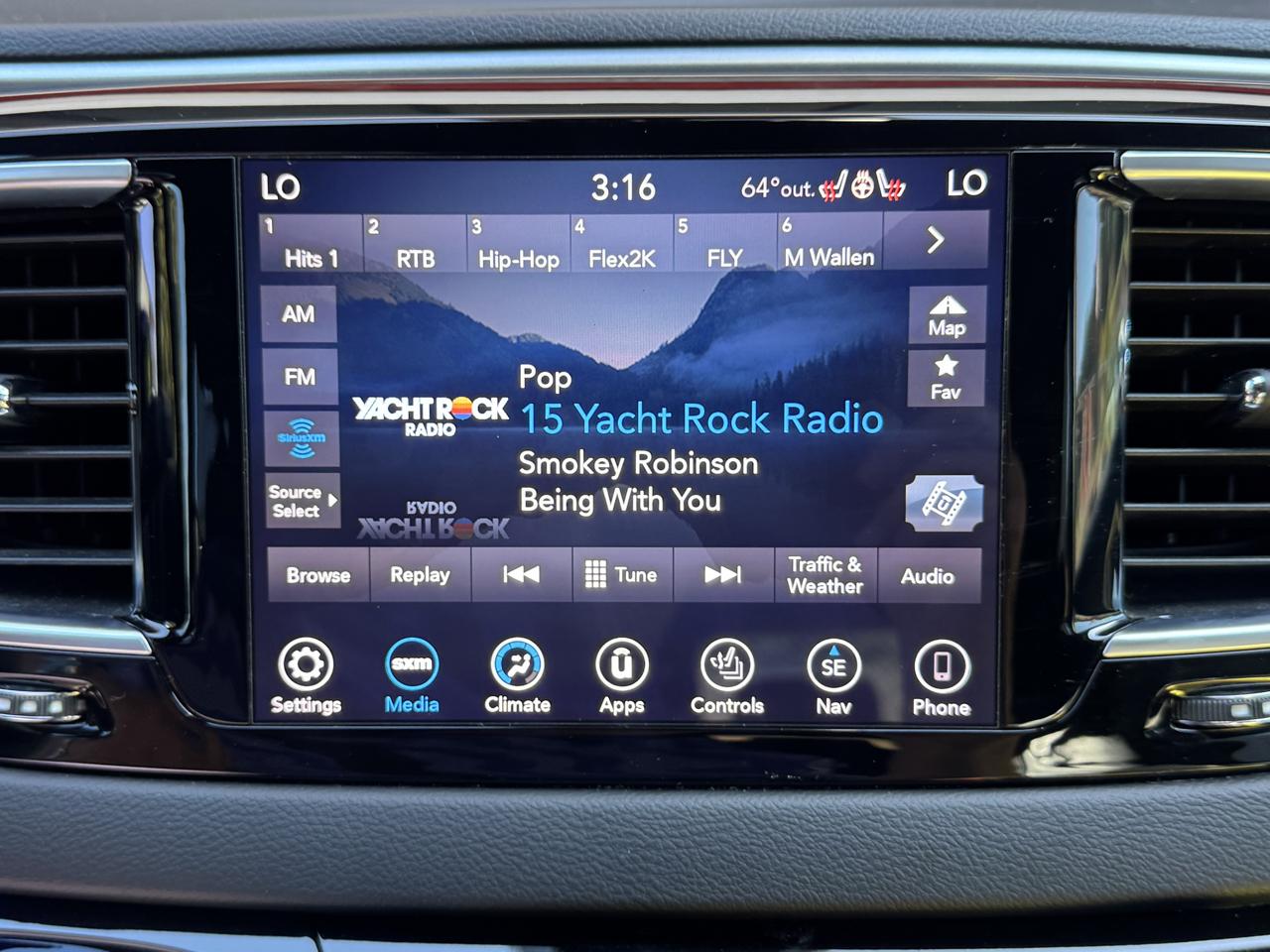 Chrysler Pacifica Touring-L Plus 2019