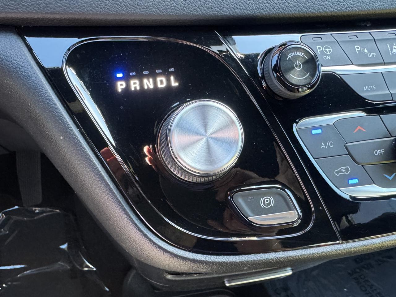 Chrysler Pacifica Touring-L Plus 2019
