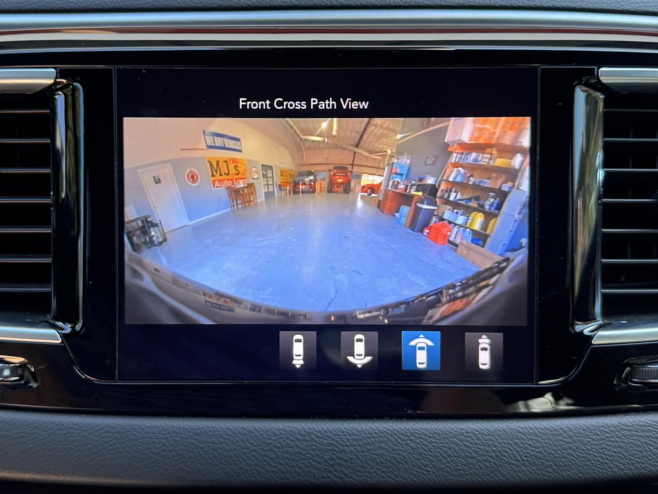 Chrysler Pacifica Touring-L Plus 2019