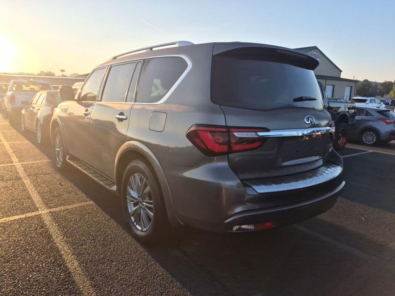 Infiniti QX80 Base 2018