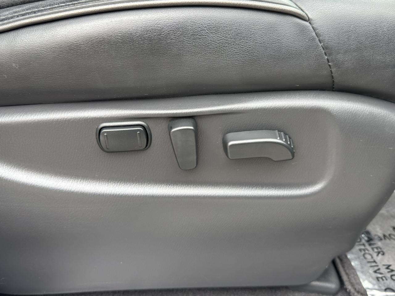 Infiniti QX80 photo 9