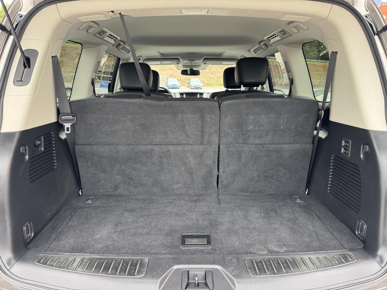 Infiniti QX80 photo 20