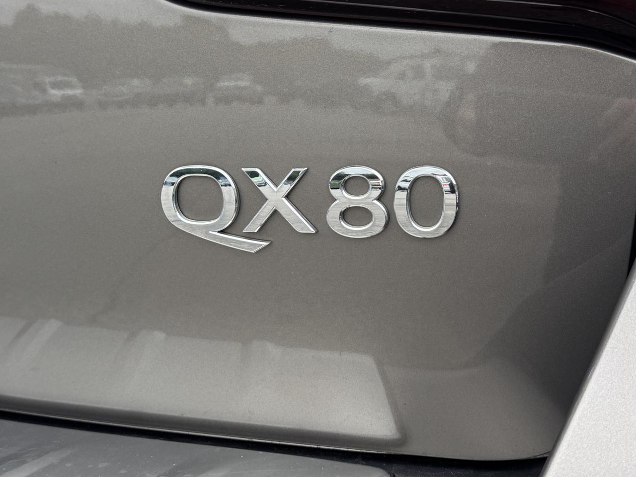 Infiniti QX80 photo 24