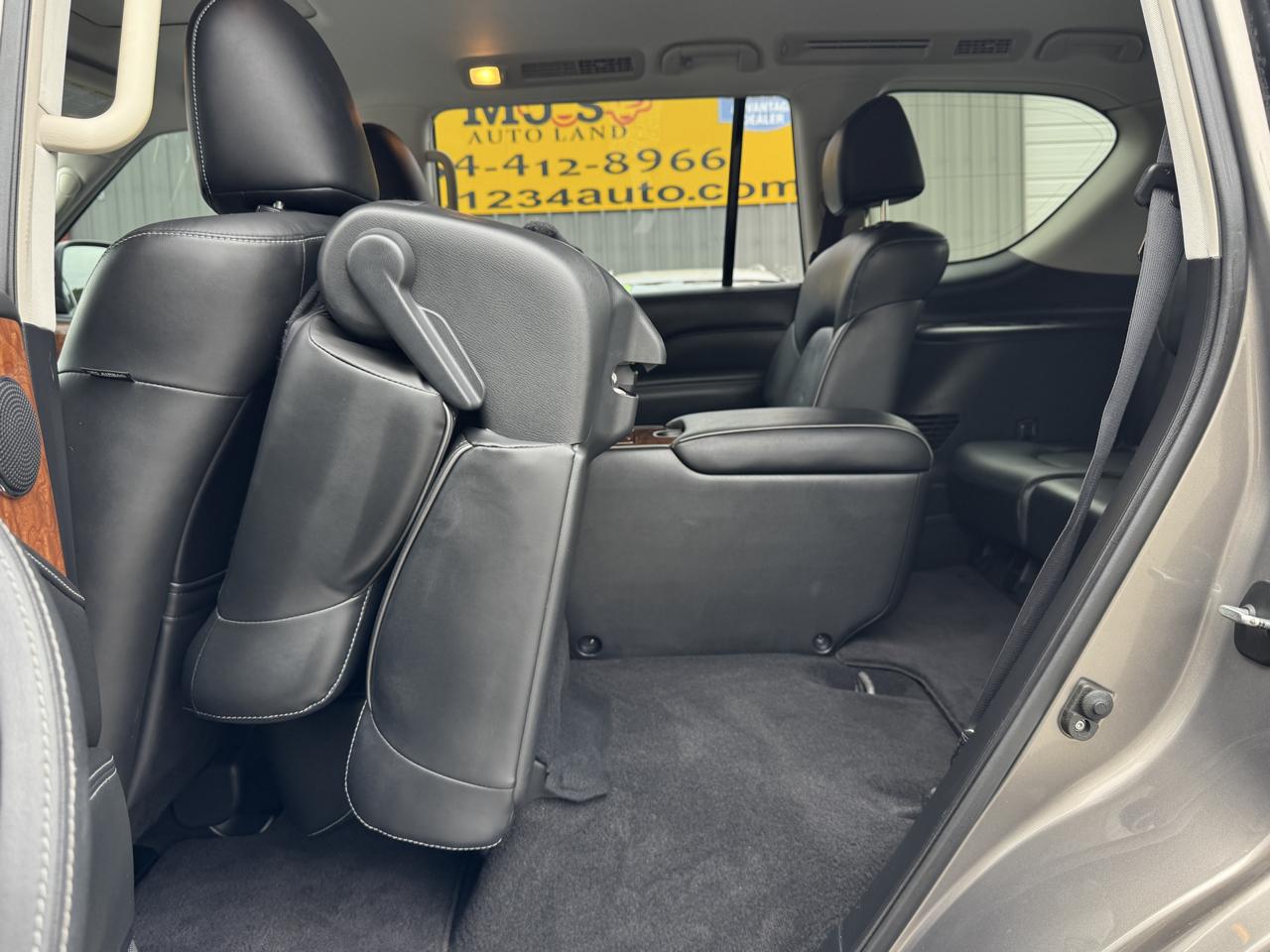 Infiniti QX80 photo 31
