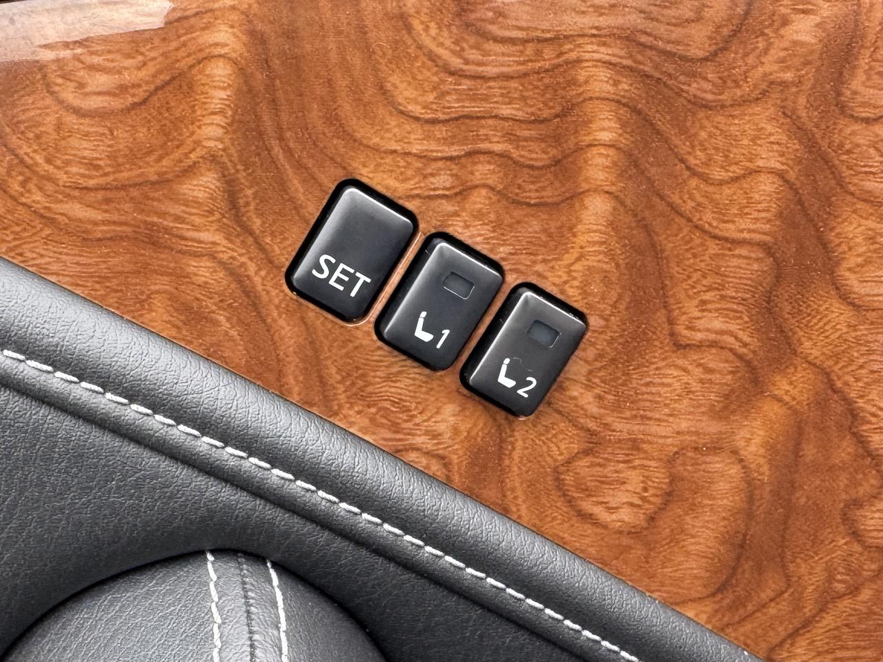 Infiniti QX80 photo 37
