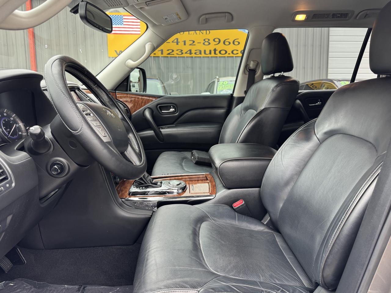 Infiniti QX80 photo 43