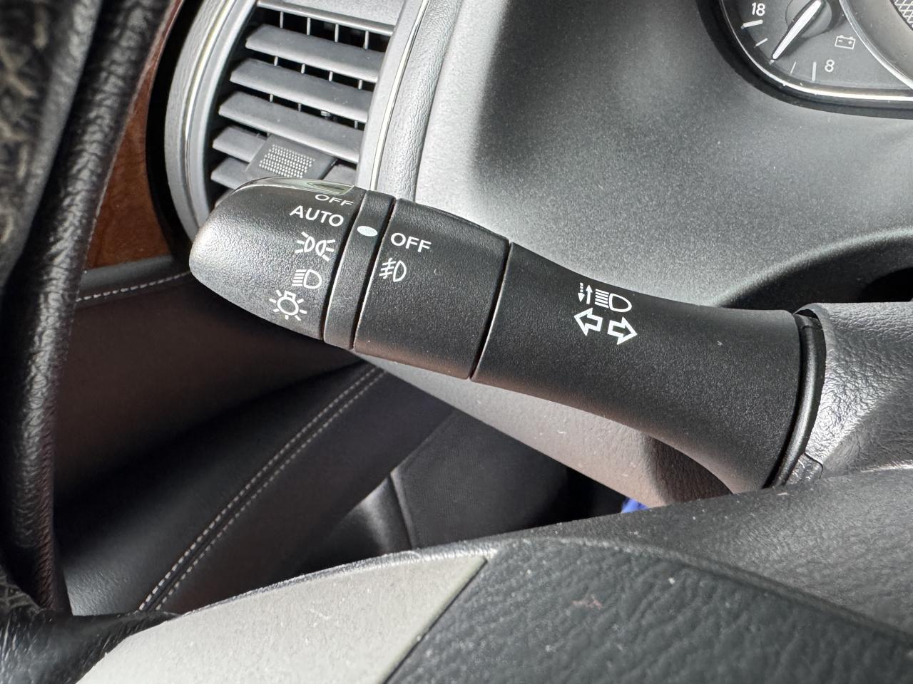 Infiniti QX80 photo 48