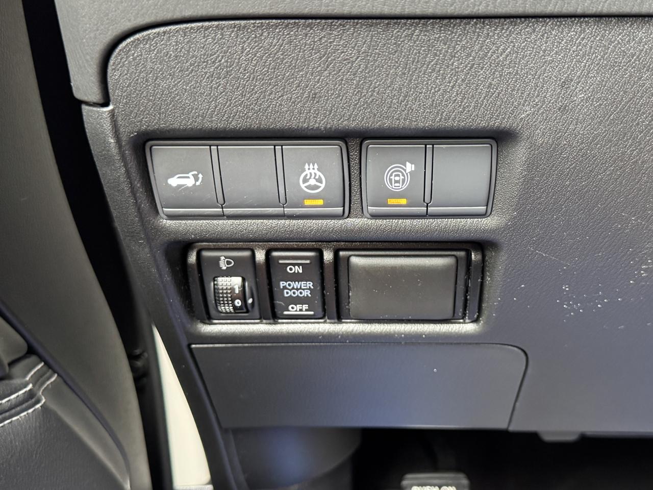 Infiniti QX80 photo 50