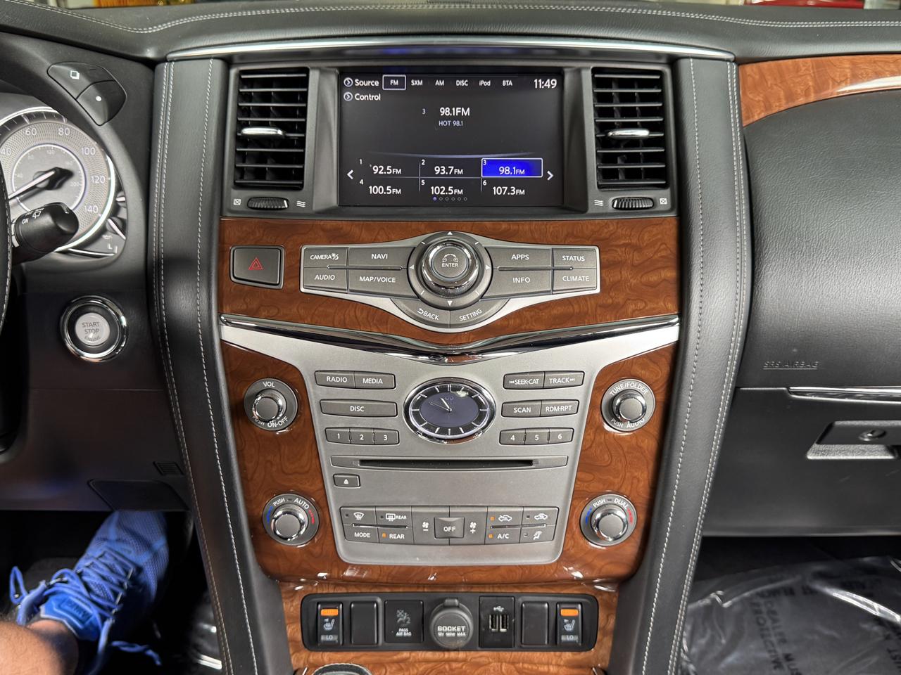 Infiniti QX80 photo 55