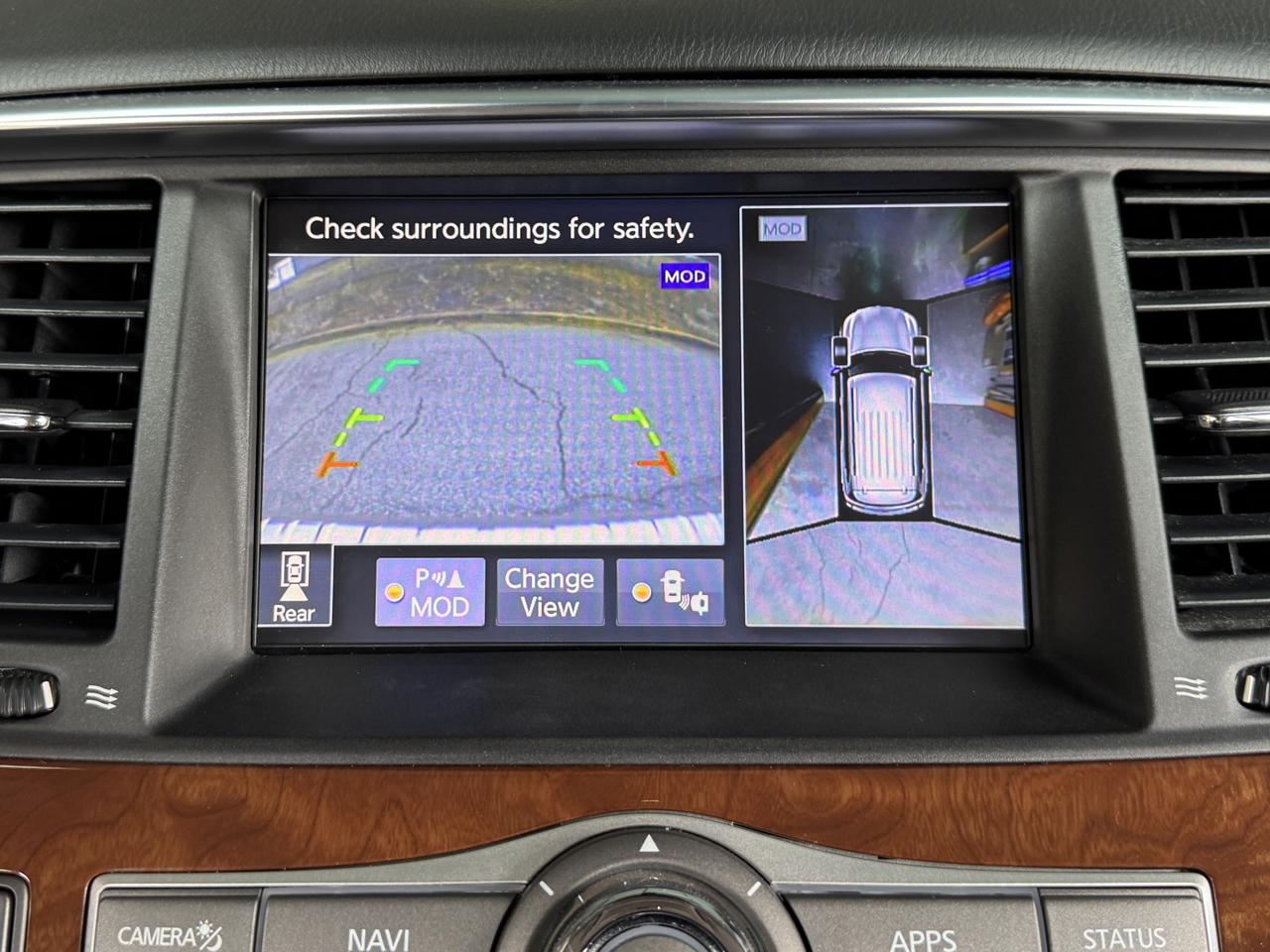 Infiniti QX80 photo 69