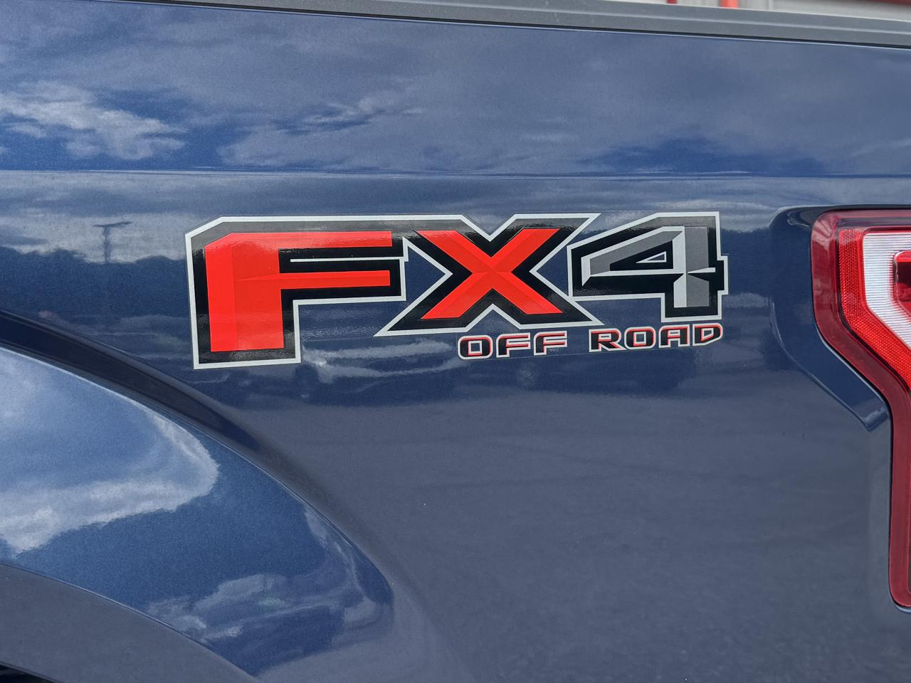 Ford F-150 XLT SuperCrew 4WD 2018