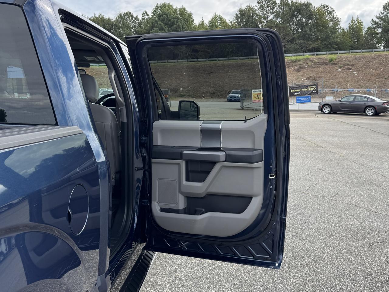 Ford F-150 XLT SuperCrew 4WD 2018