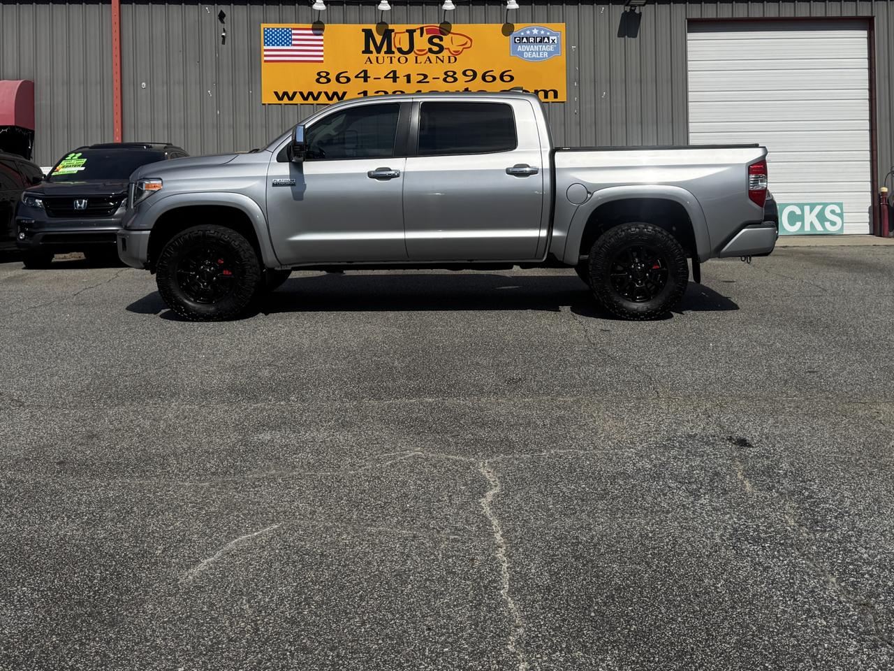 Toyota Tundra Platinum CrewMax 5.7L 4WD 2020