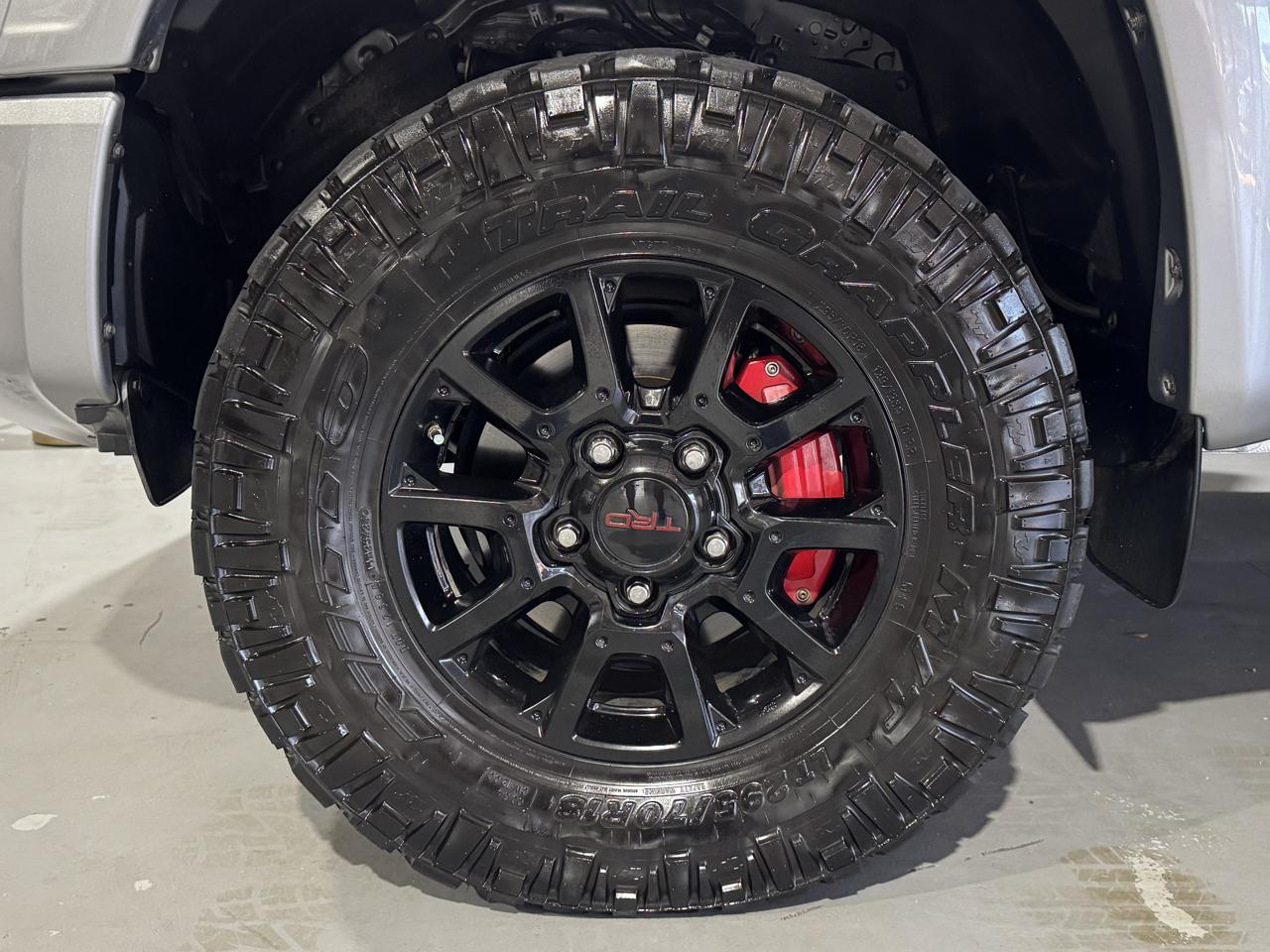 Toyota Tundra Platinum CrewMax 5.7L 4WD 2020