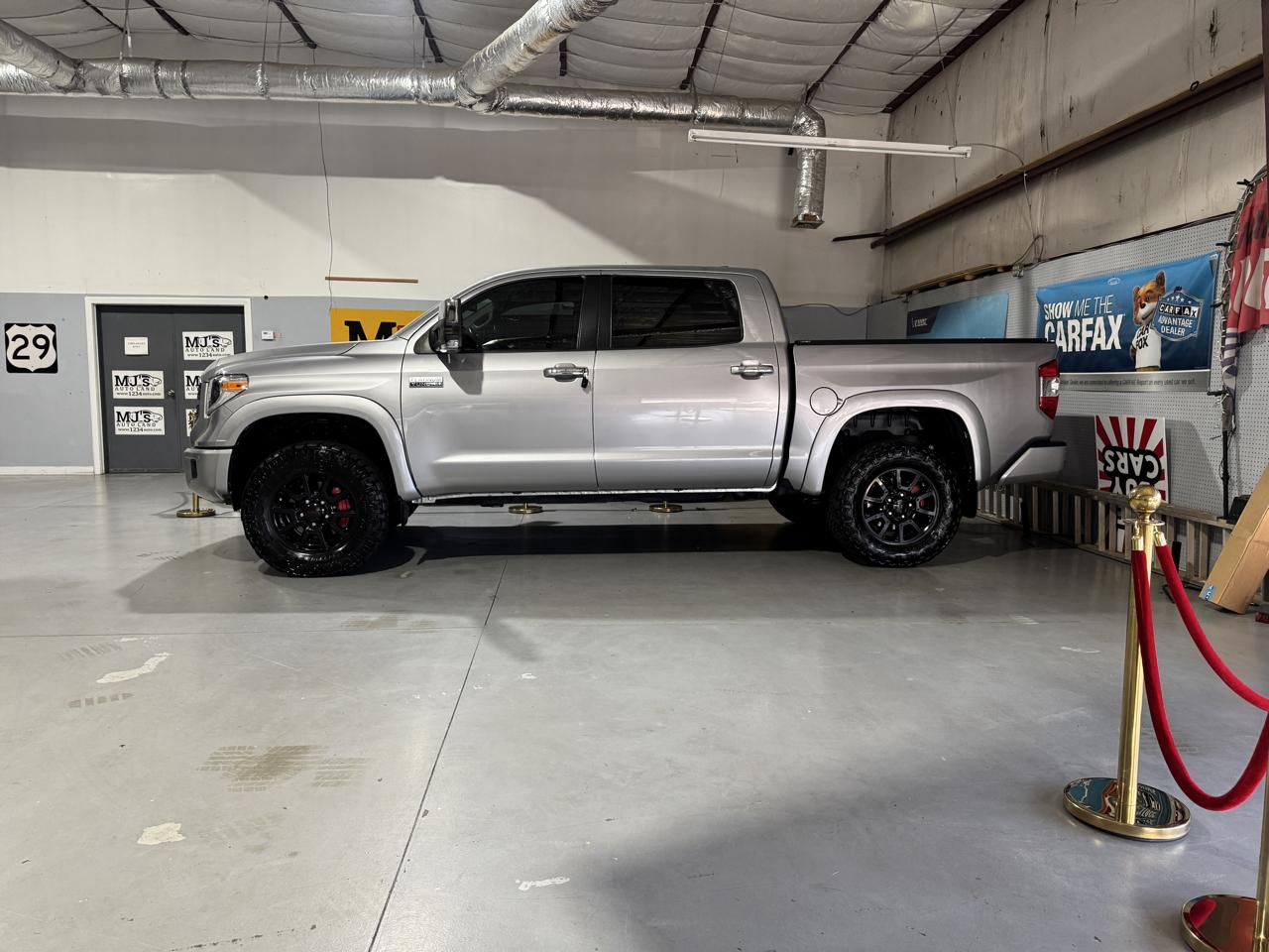 Toyota Tundra Platinum CrewMax 5.7L 4WD 2020