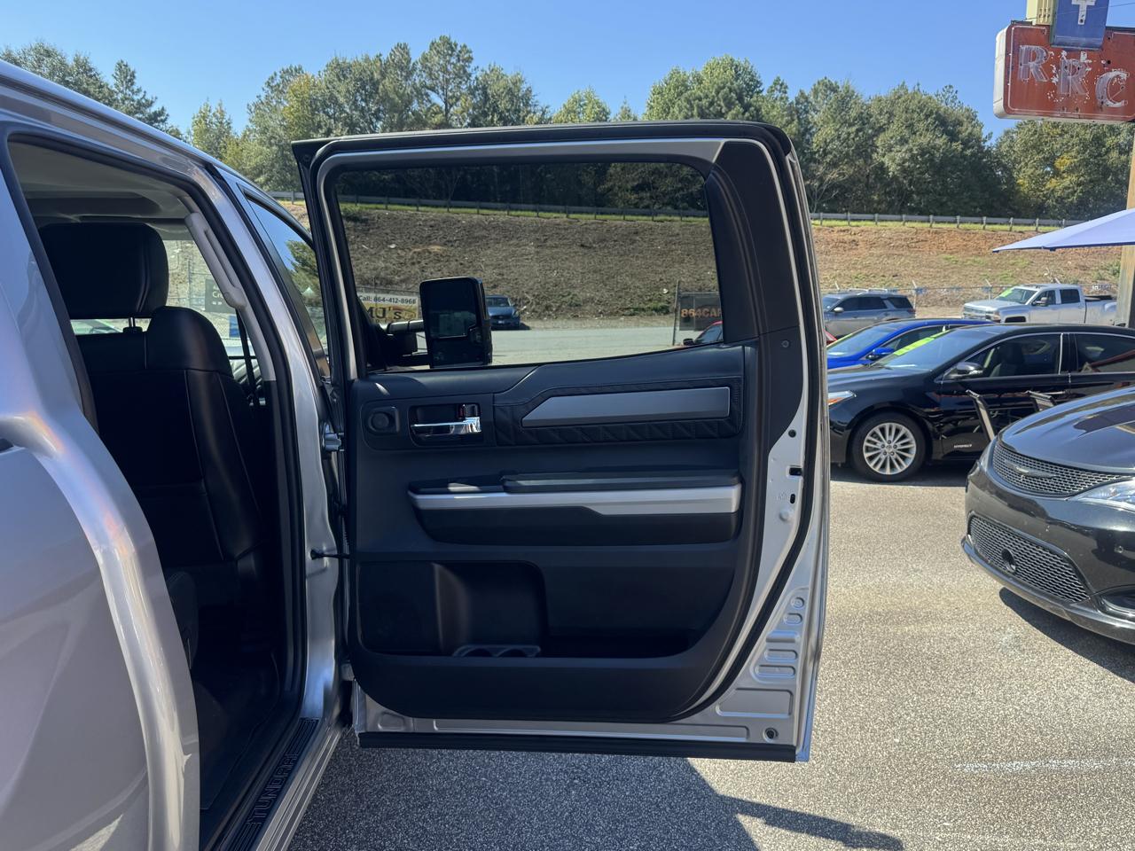Toyota Tundra Platinum CrewMax 5.7L 4WD 2020