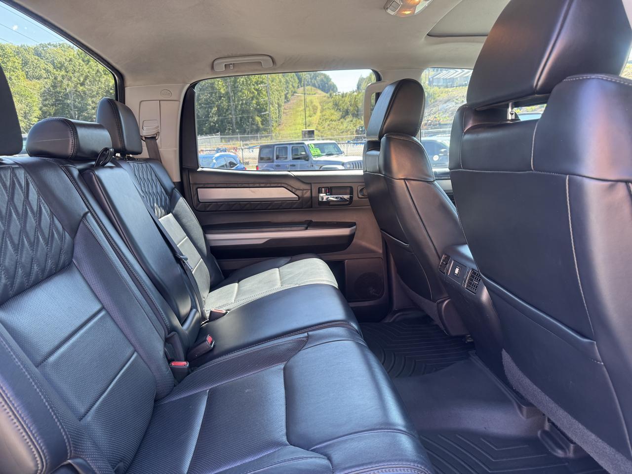 Toyota Tundra Platinum CrewMax 5.7L 4WD 2020