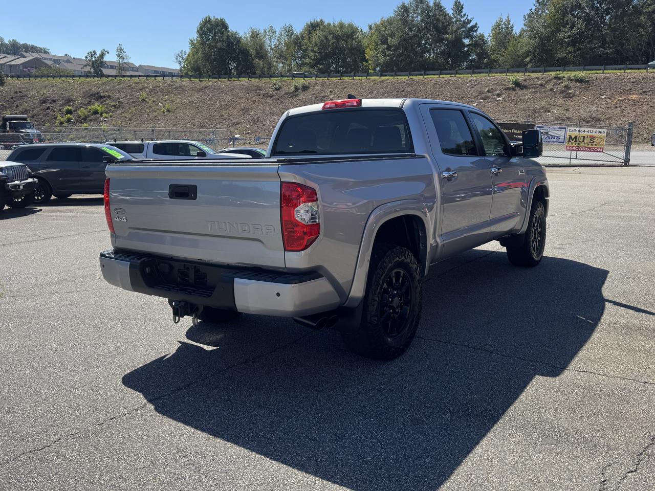 Toyota Tundra Platinum CrewMax 5.7L 4WD 2020