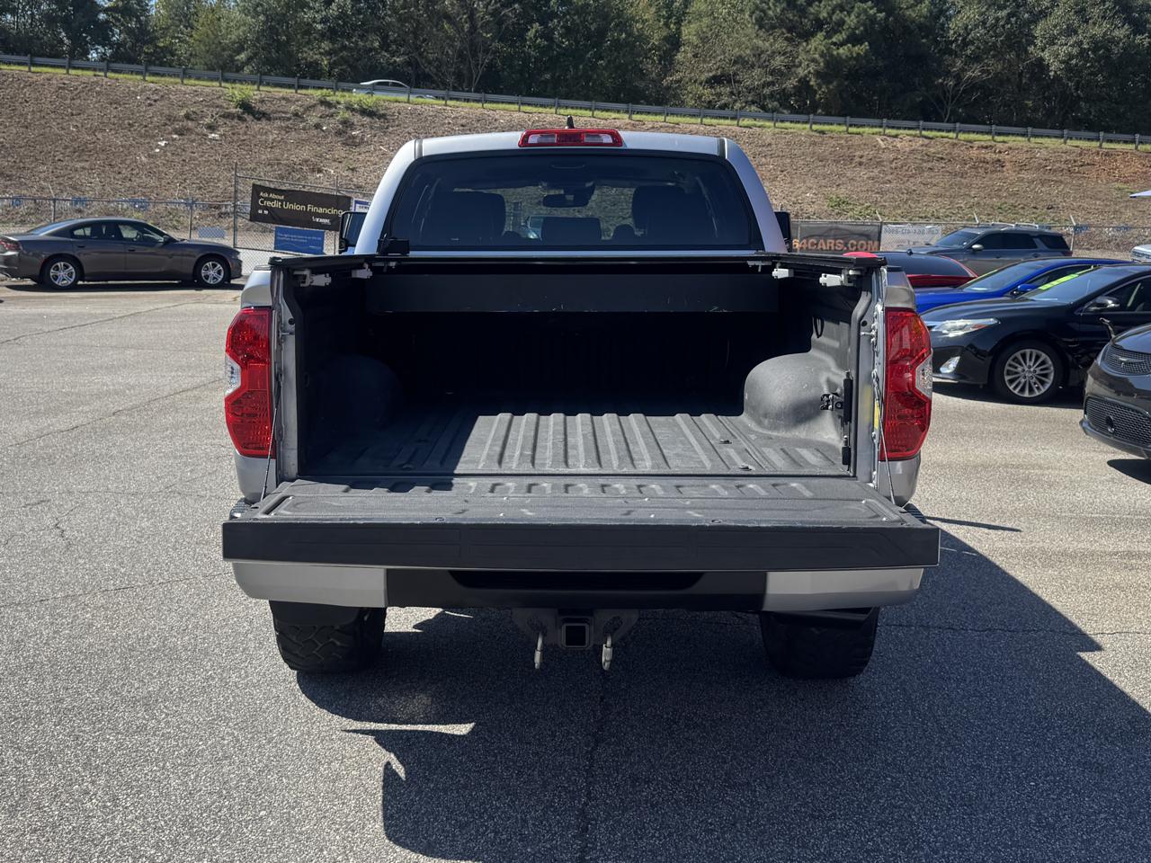 Toyota Tundra Platinum CrewMax 5.7L 4WD 2020