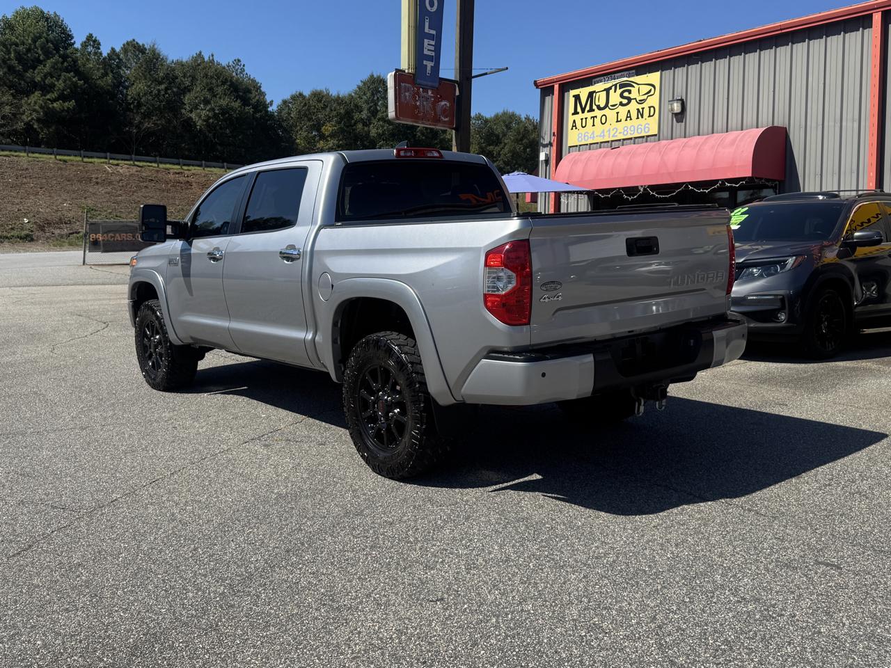 Toyota Tundra Platinum CrewMax 5.7L 4WD 2020