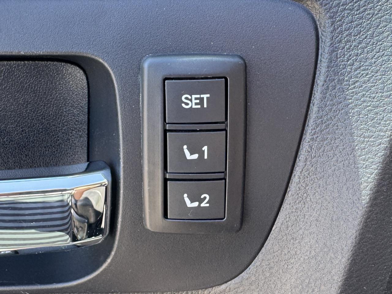 Toyota Tundra Platinum CrewMax 5.7L 4WD 2020
