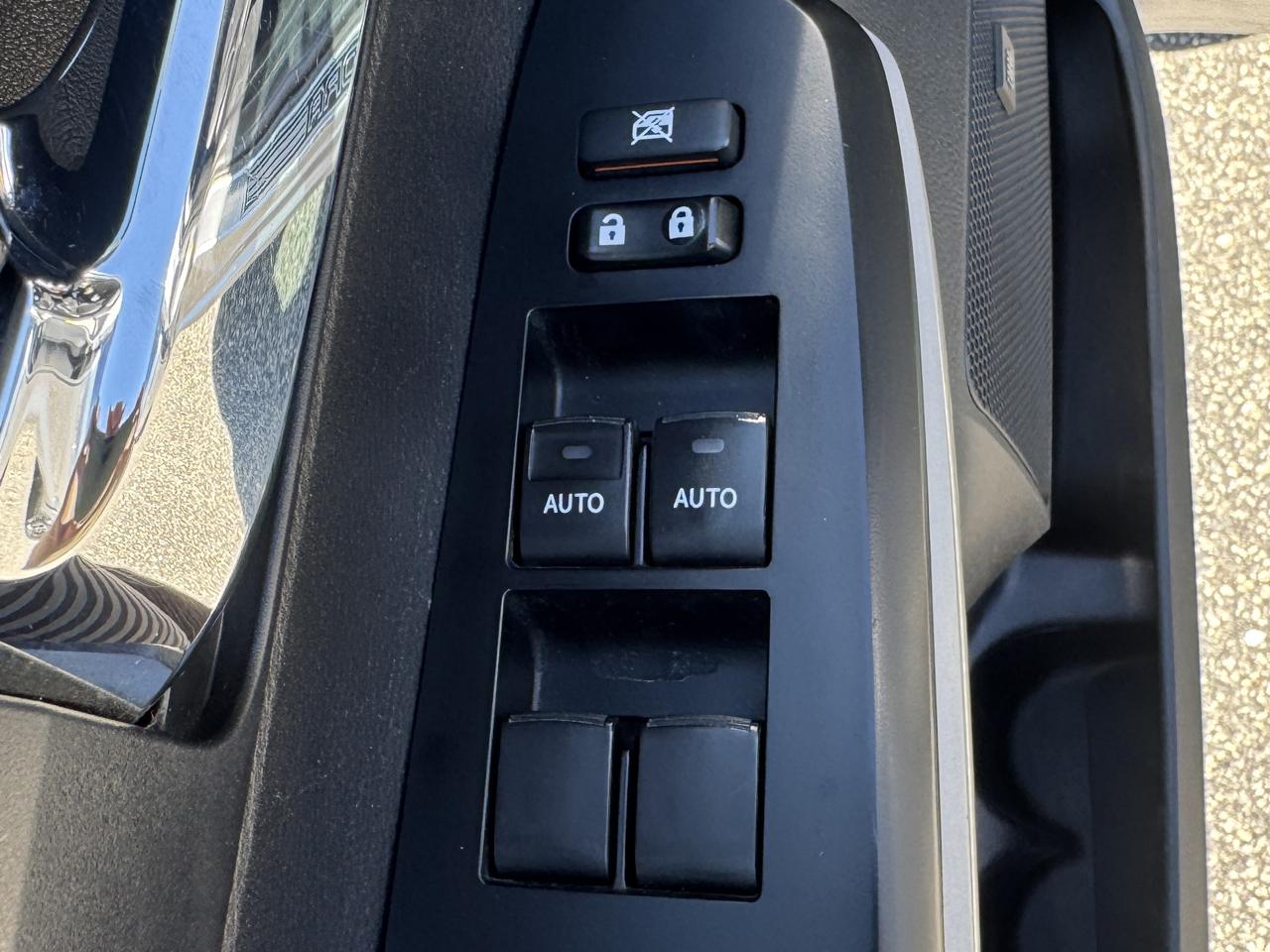 Toyota Tundra Platinum CrewMax 5.7L 4WD 2020