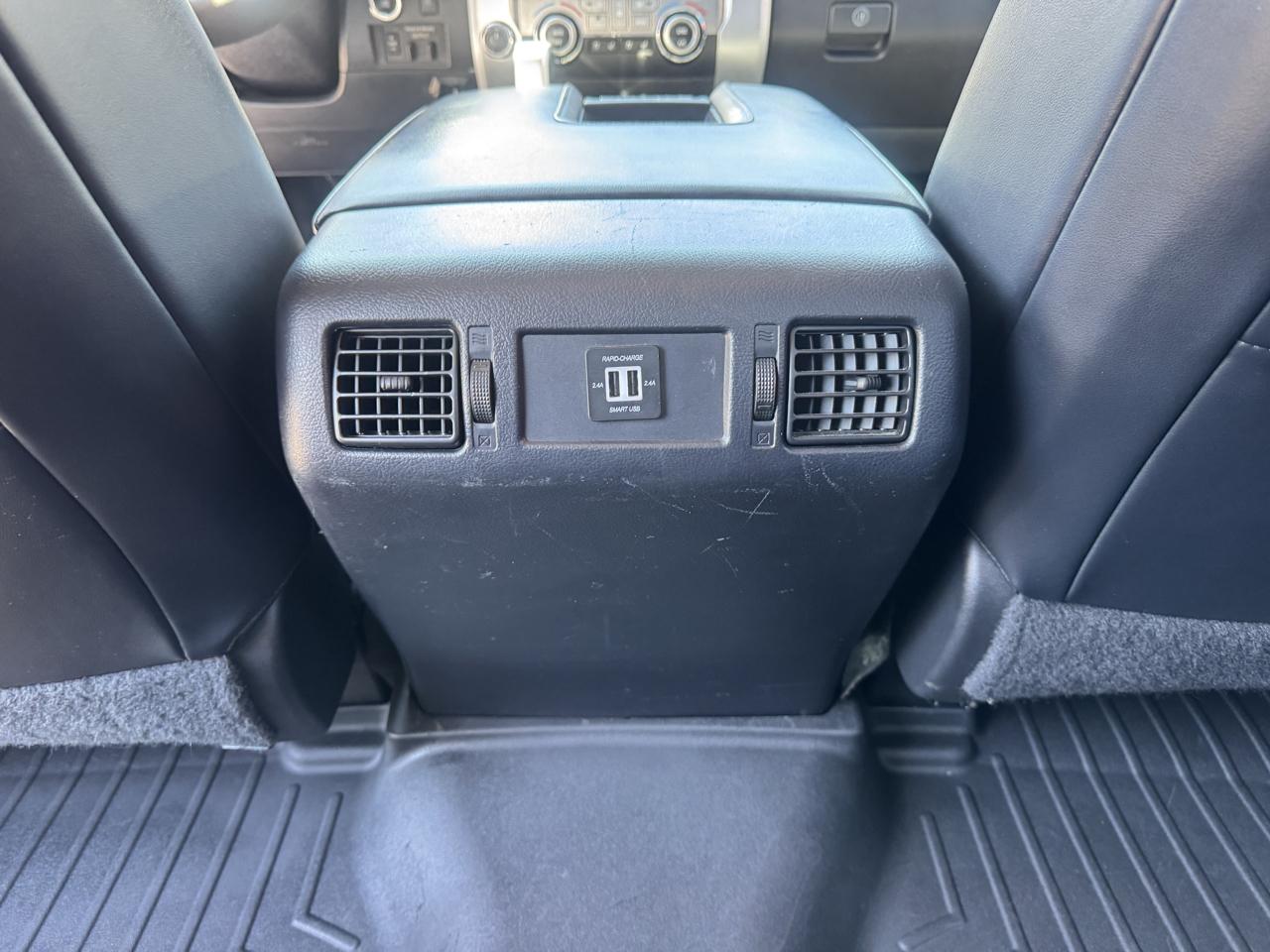 Toyota Tundra Platinum CrewMax 5.7L 4WD 2020