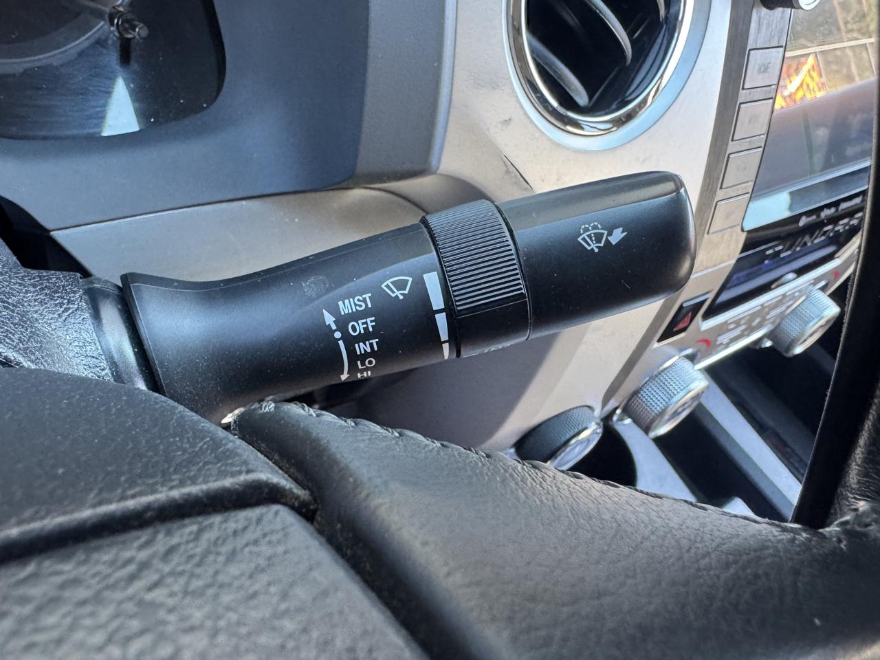 Toyota Tundra Platinum CrewMax 5.7L 4WD 2020