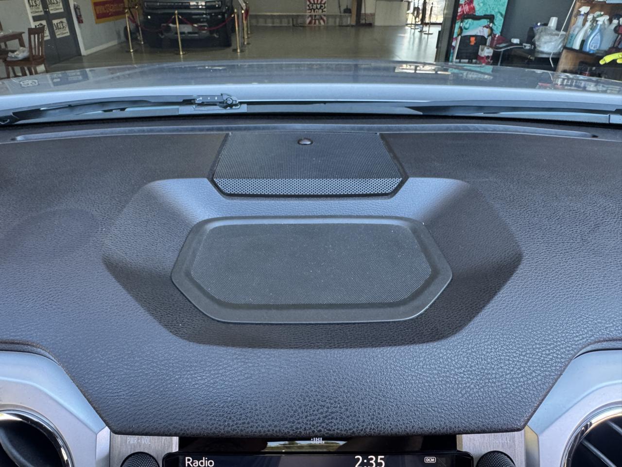 Toyota Tundra Platinum CrewMax 5.7L 4WD 2020