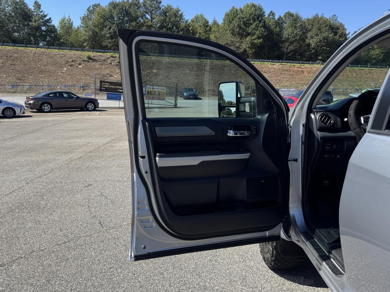 Toyota Tundra Platinum CrewMax 5.7L 4WD 2020