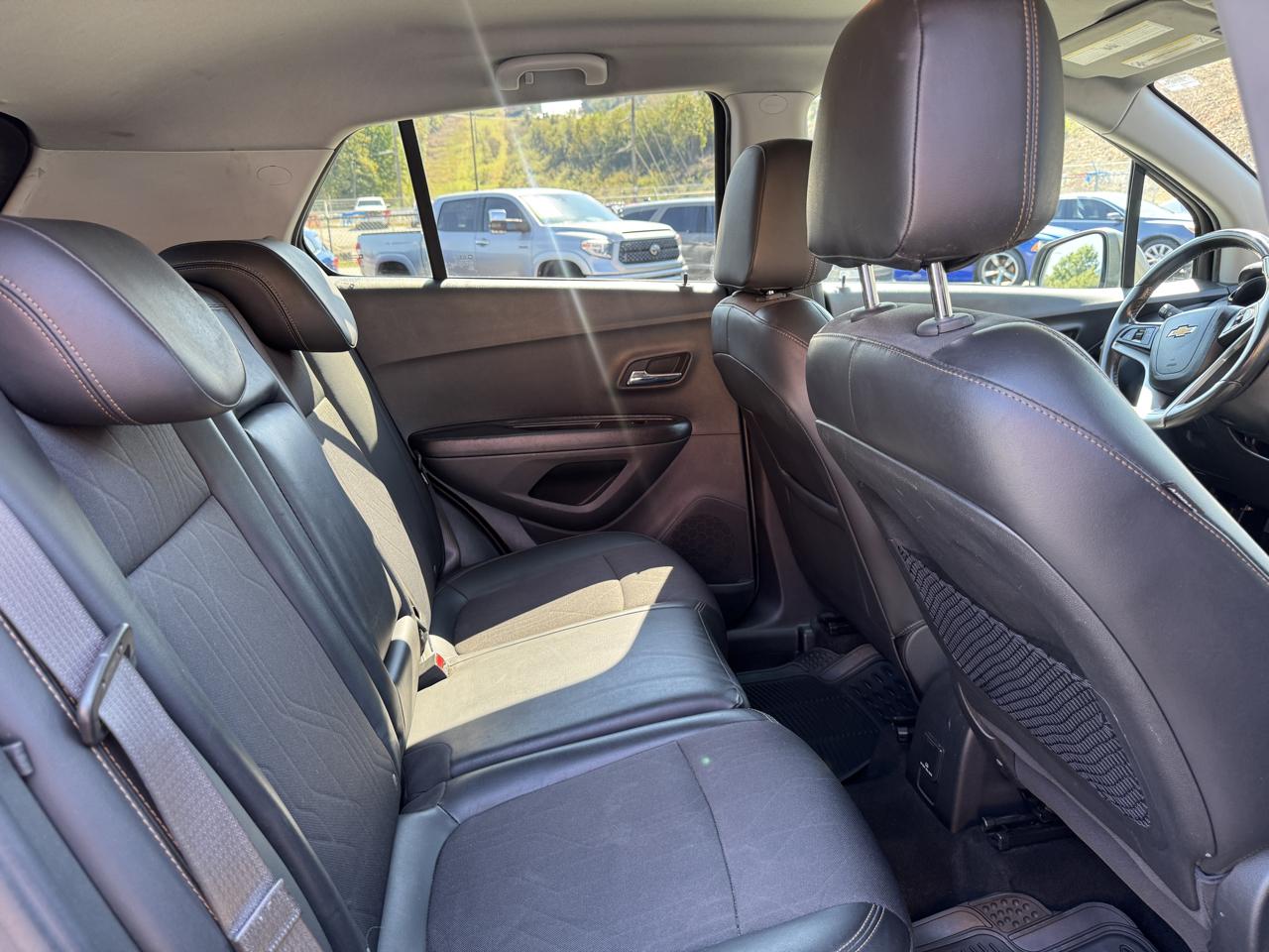 Chevrolet Trax photo 11