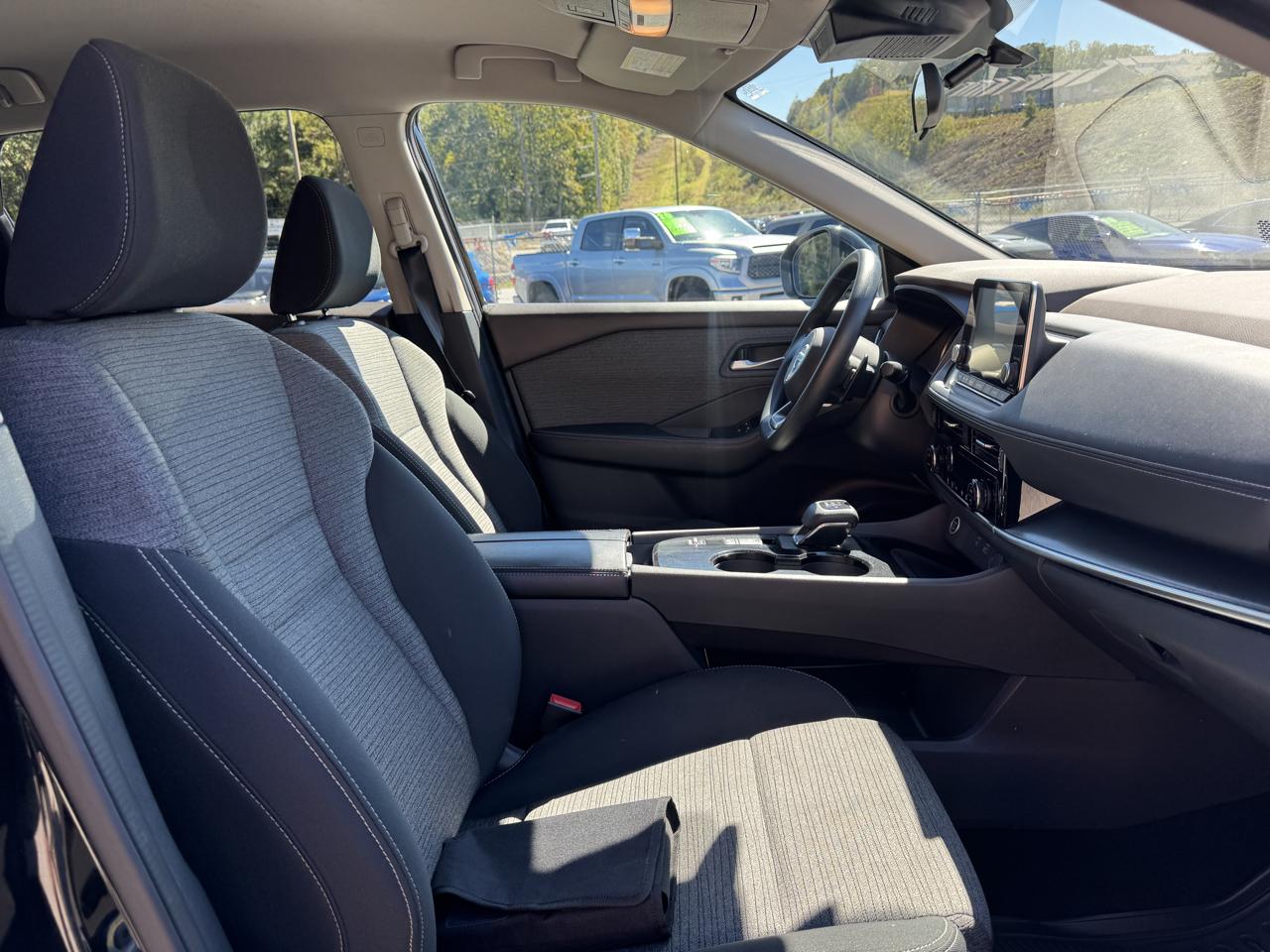 Nissan Rogue SV 2021