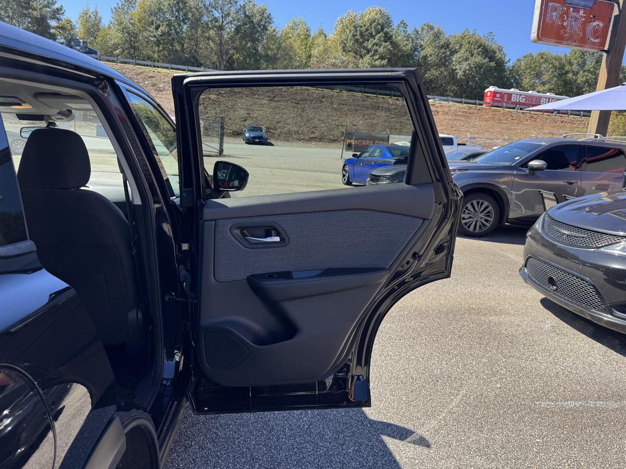 Nissan Rogue SV 2021