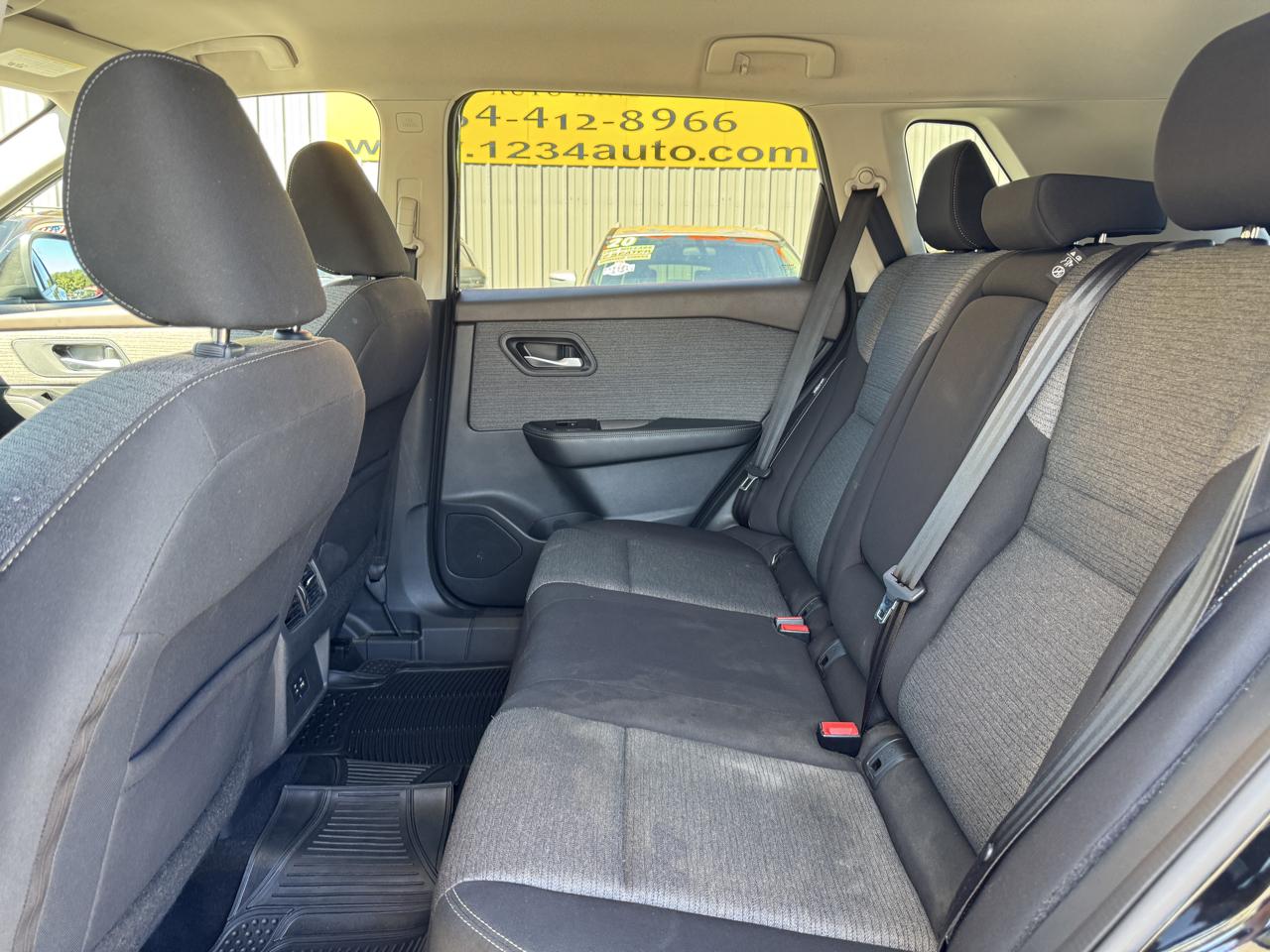 Nissan Rogue SV 2021
