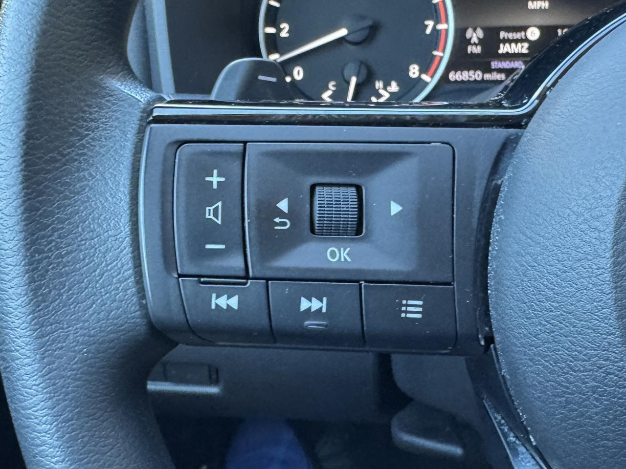 Nissan Rogue SV 2021